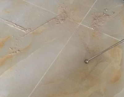 广西瓷砖空鼓维修公司分享粘合剂选择不当在瓷砖铺贴过程中可能导致以下问题